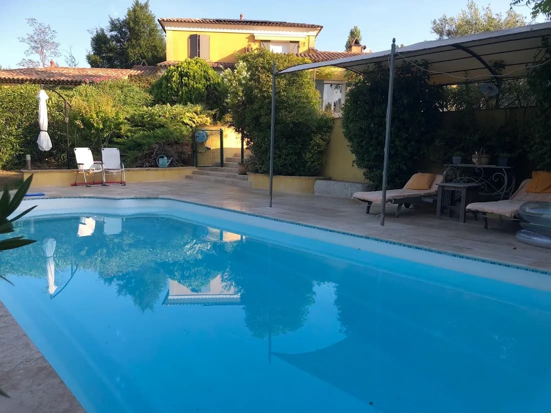 Superbe villa familiale de 184 m² avec piscine, studio indépendant sur 2200 m² de terrain - 184 - Salernes